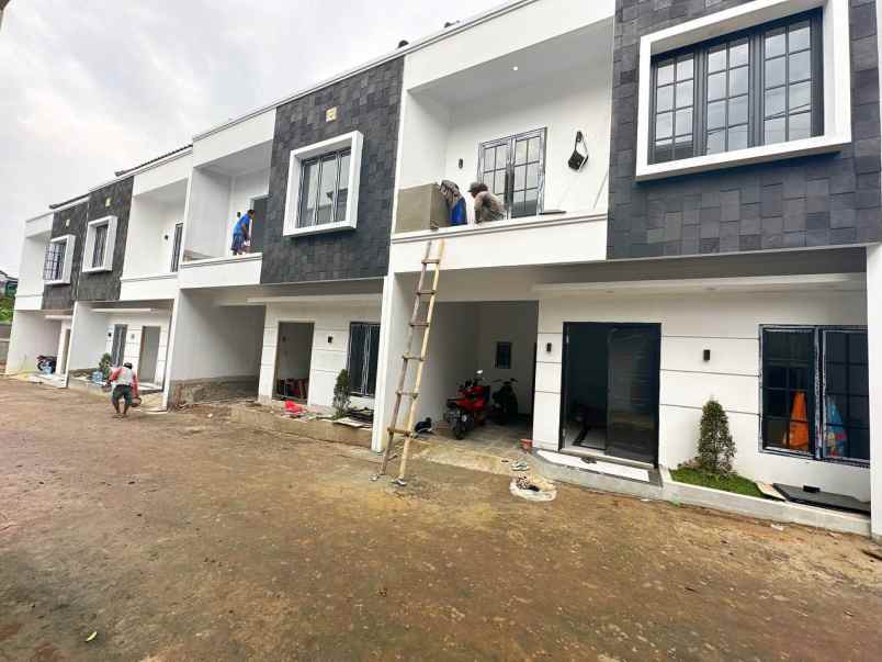 dijual rumah srengseng sawah jagakarsa