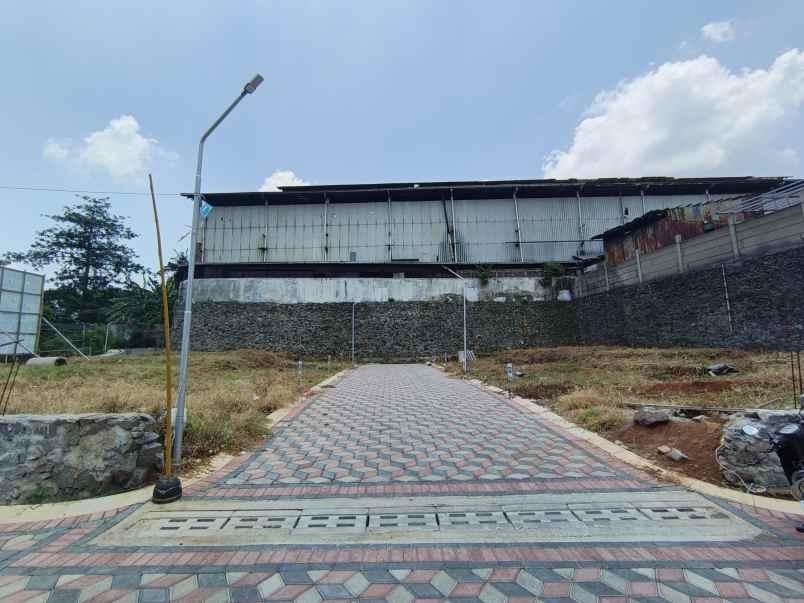 dijual rumah srondol kulon