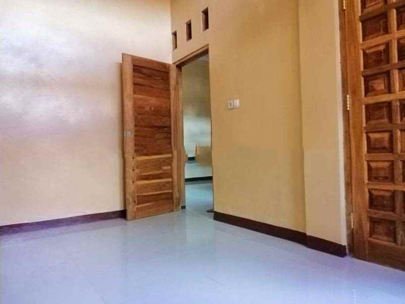 dijual rumah stasiun tugu