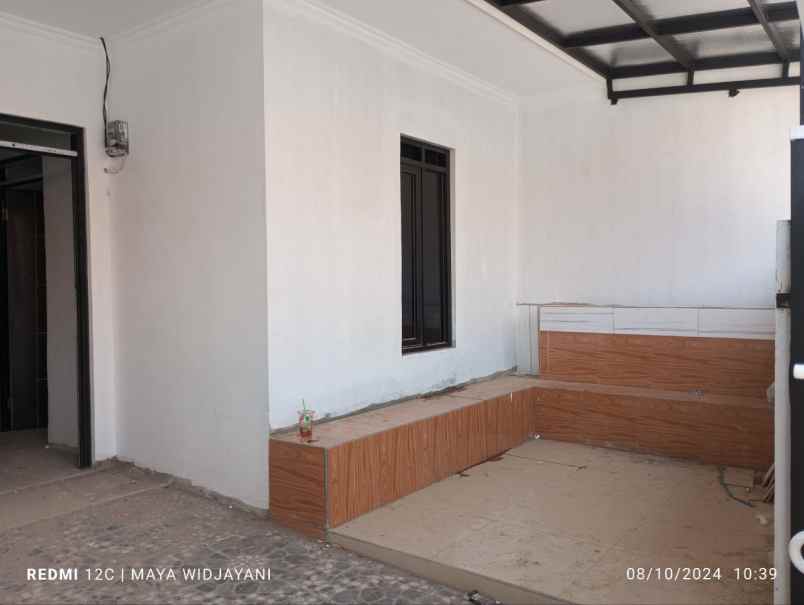 dijual rumah sukamenak