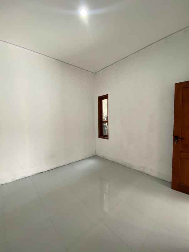 dijual rumah sumberharjo prambanan