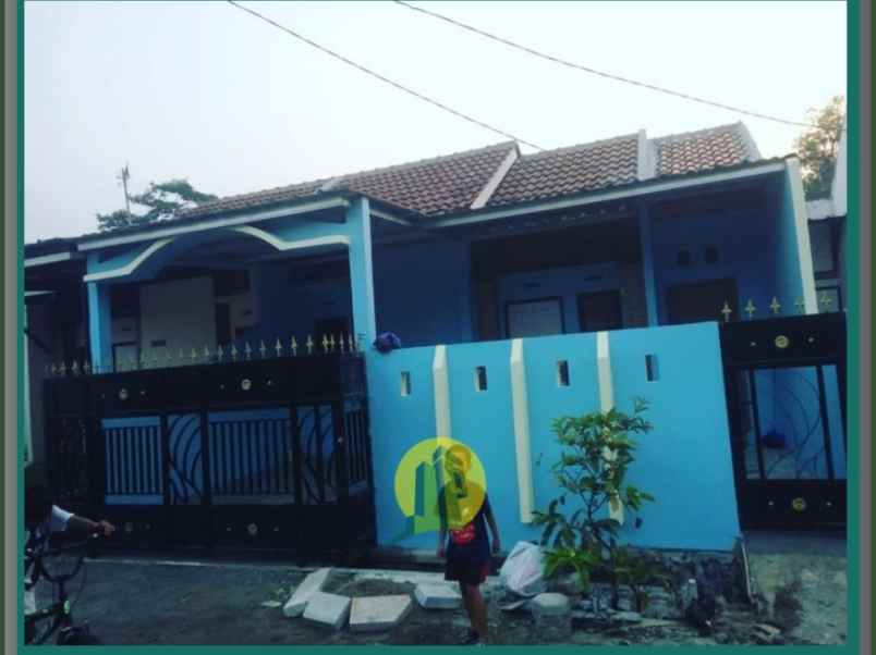 dijual rumah susukan