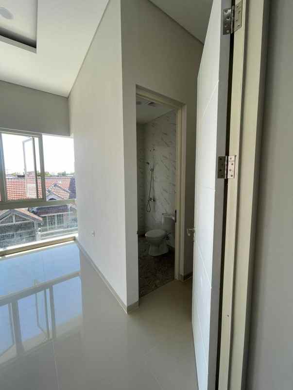 dijual rumah sutorejo prima utara surabaya