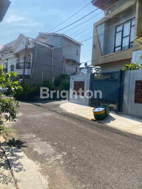 dijual rumah taman aa kebun jeruk