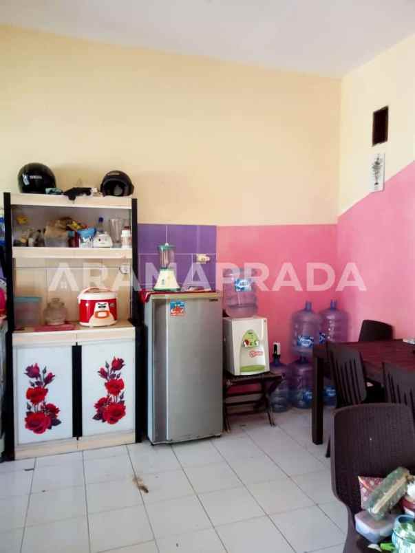 dijual rumah taman griya