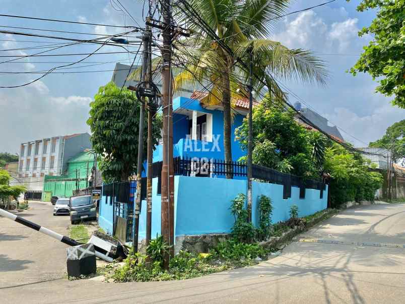 dijual rumah taman meruya ilir meruya