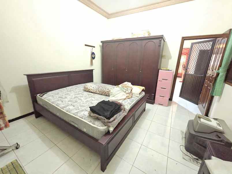 dijual rumah taman pondok indah surabaya