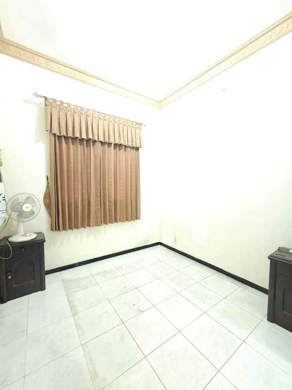 dijual rumah taman pondok indah surabaya