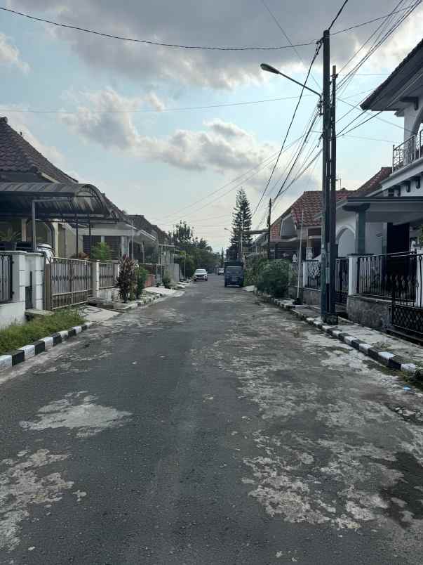 dijual rumah taman sulfat blimbing kota