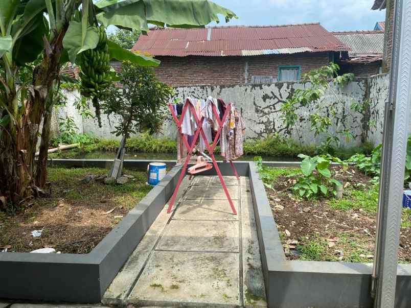 dijual rumah tambaksari