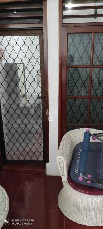 dijual rumah tanah kusir