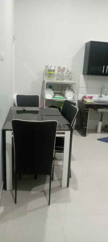 dijual rumah teluk pucung