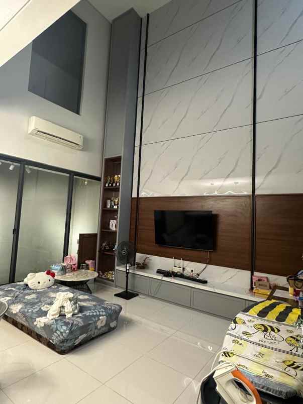 dijual rumah the grand kenjeran pinewood