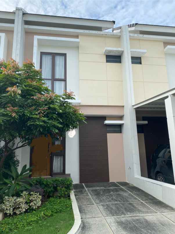 dijual rumah the orchard cluster