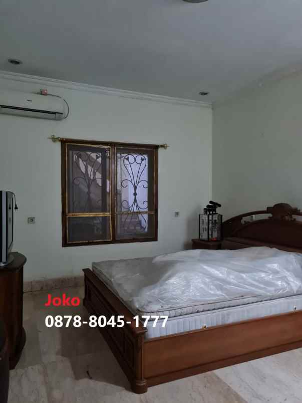 dijual rumah tip top