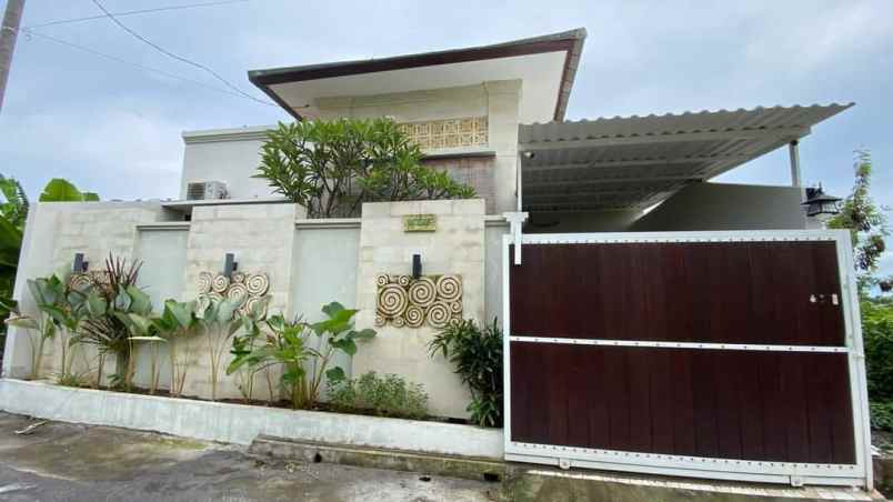 dijual rumah tipe mezanin minimalis di renon denpasar