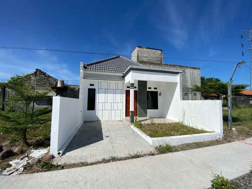 dijual rumah trunuh klaten selatan