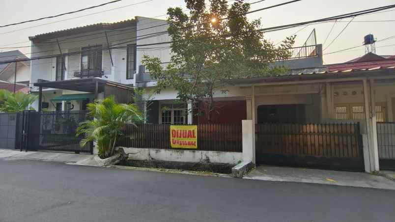 dijual rumah tua di cilandak area mpr cipete jaksel