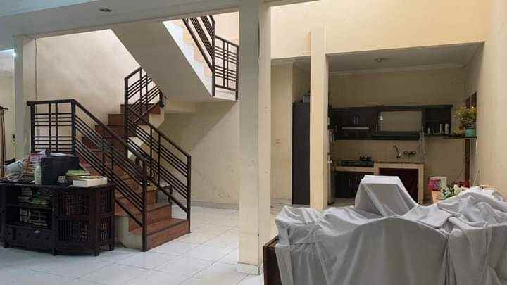 dijual rumah turangga