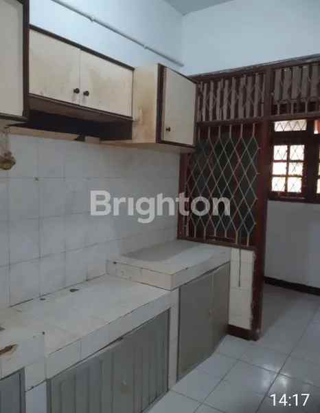 dijual rumah villa mahkota pesona