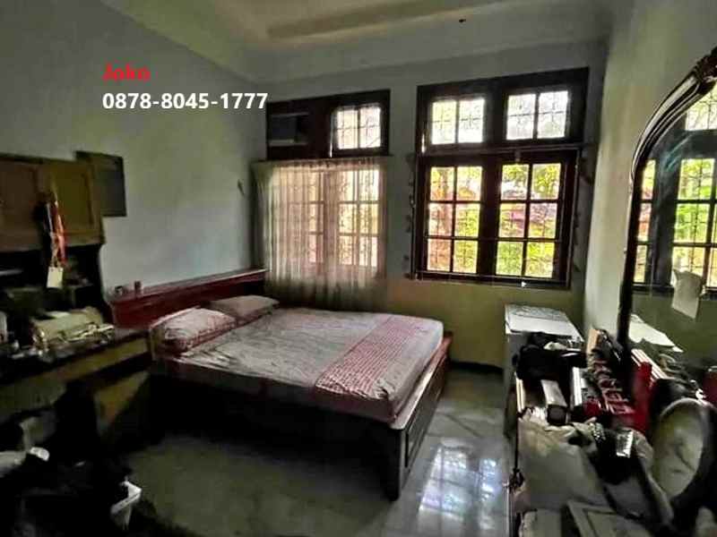 dijual rumah villa pejaten mas