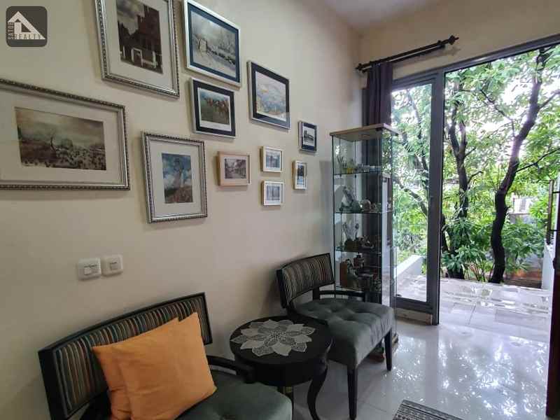 dijual rumah villa pondok indah