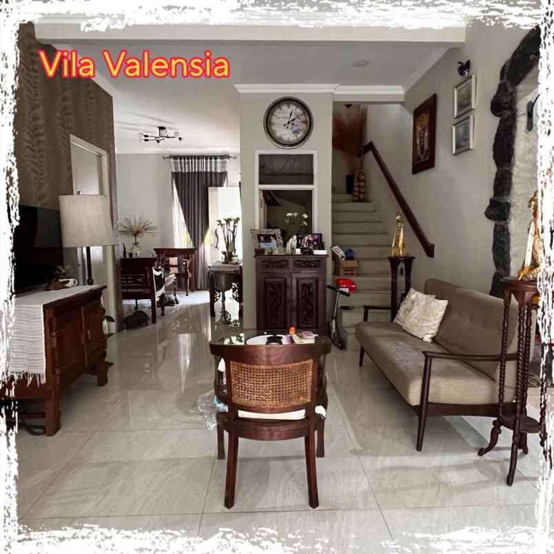 dijual rumah villa valensia