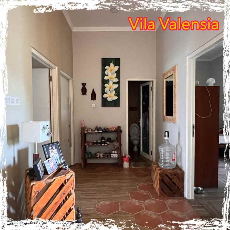 dijual rumah villa valensia