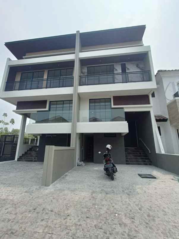 dijual rumah wisata bukit mas