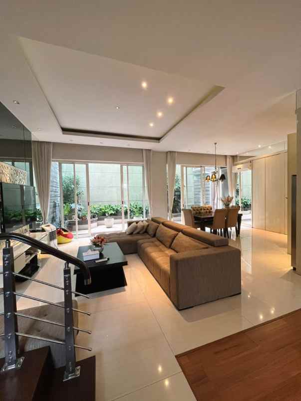 dijual rumah wisata bukit mas