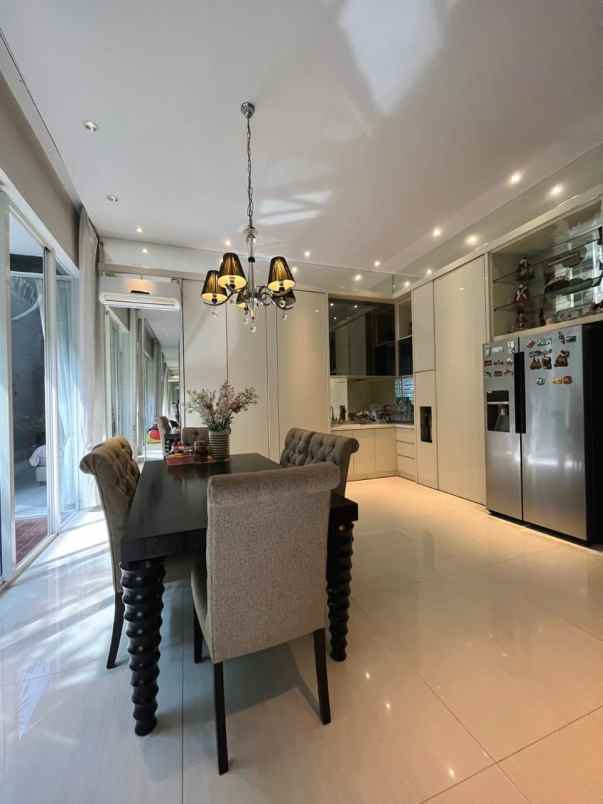 dijual rumah wisata bukit mas