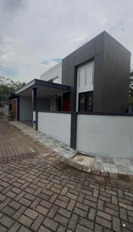 dijual rumah wonokoyo