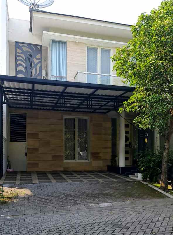 dijual rumah woodland citraland