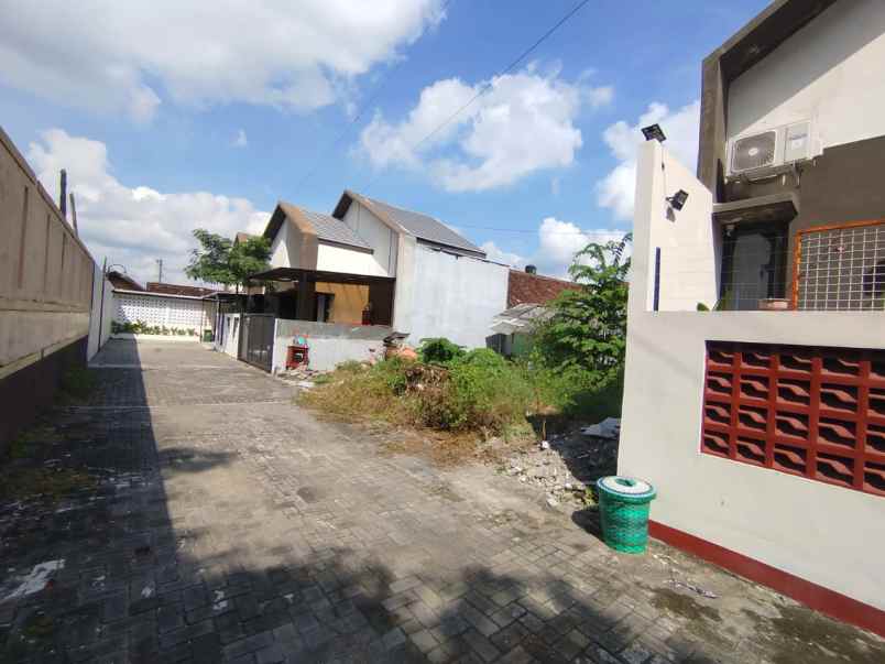 dijual tanah 500 meter ke ringroad