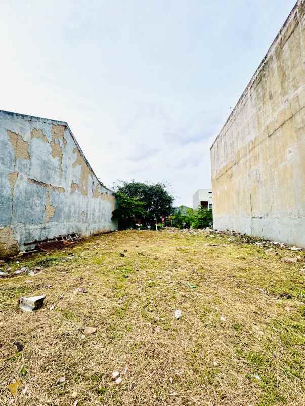 dijual tanah jalan cendana blok 136 no