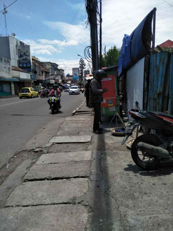 dijual tanah jalan gatot subroto