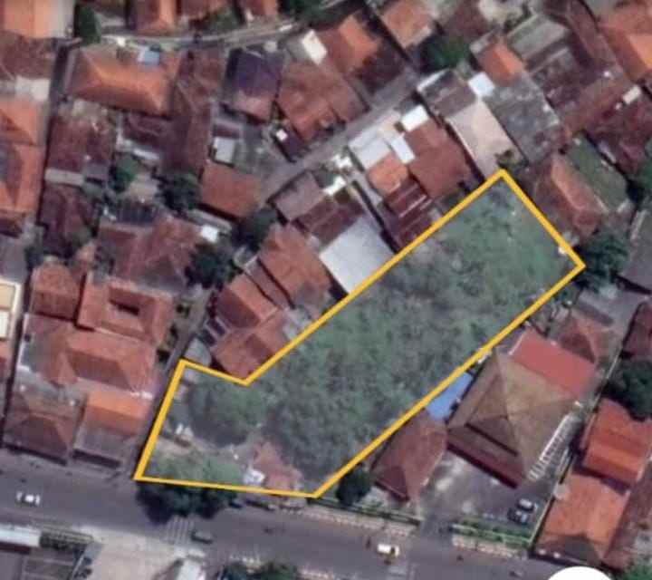 dijual tanah jalan mayjend sutoyo