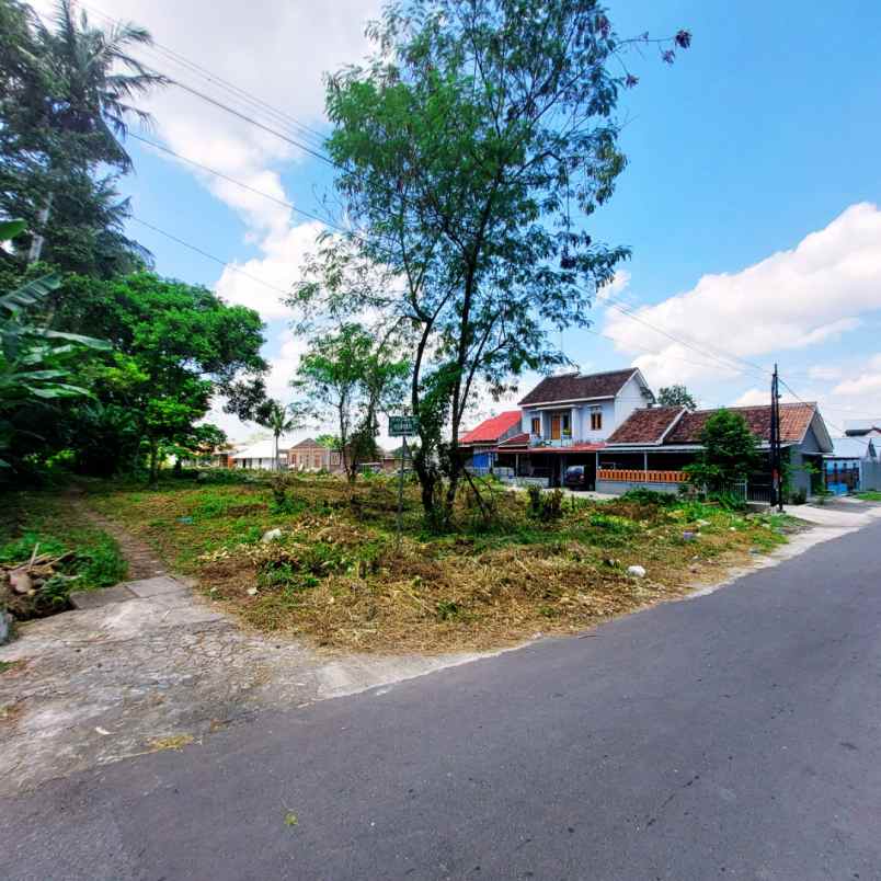 dijual tanah jl anggrek ceper