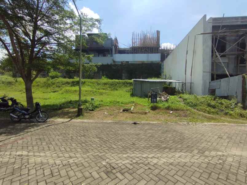 dijual tanah jl montana hijau