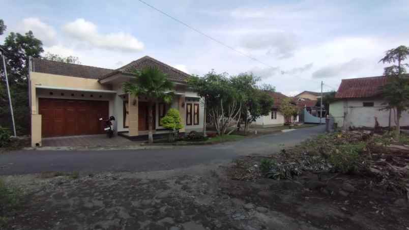 dijual tanah medelan ngentan wukirsari