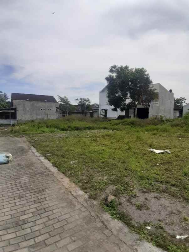 dijual tanah sanggrahan kec prambanan