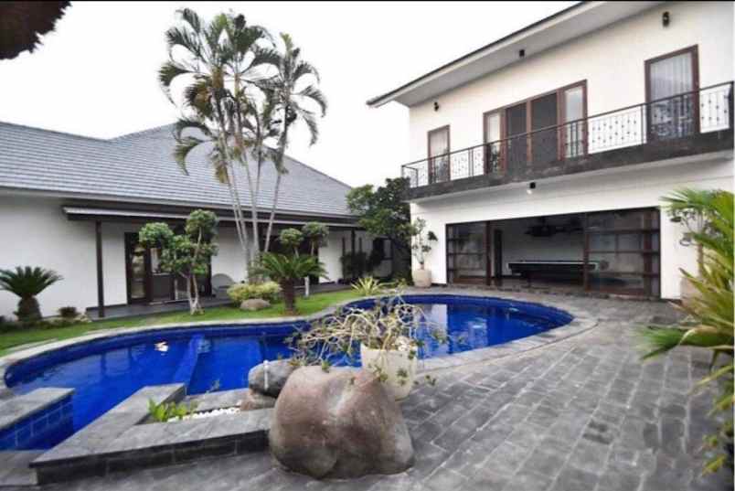 dijual villa canggu bali