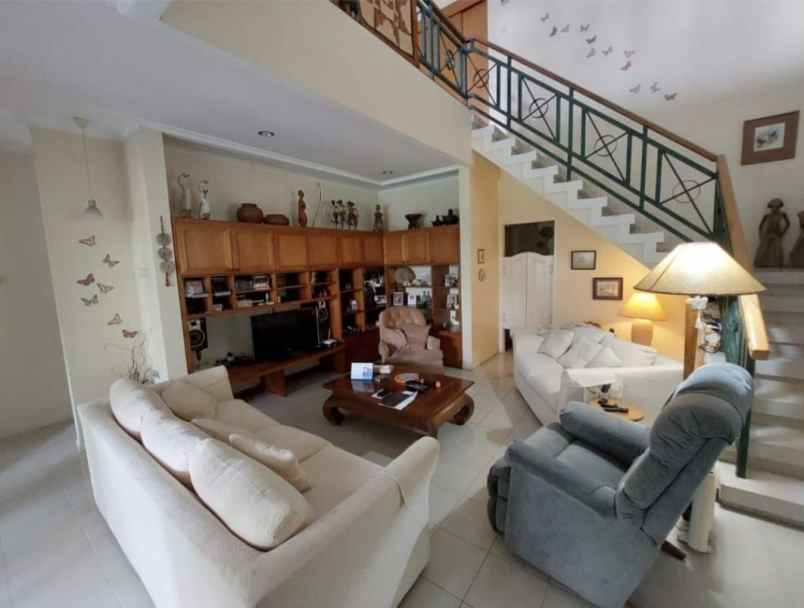 dijual villa di tlogomas malang dekat ub umm