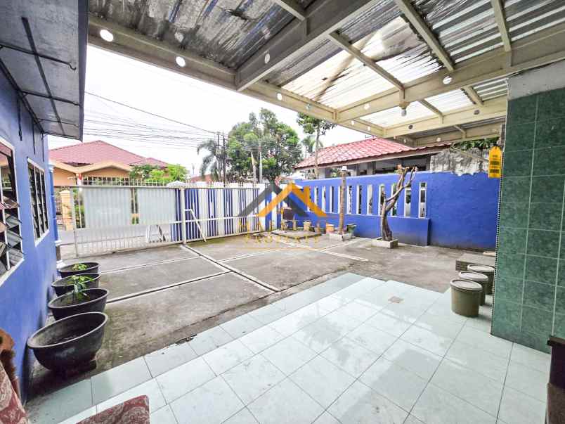 dijual villa jalan sidodame daerah