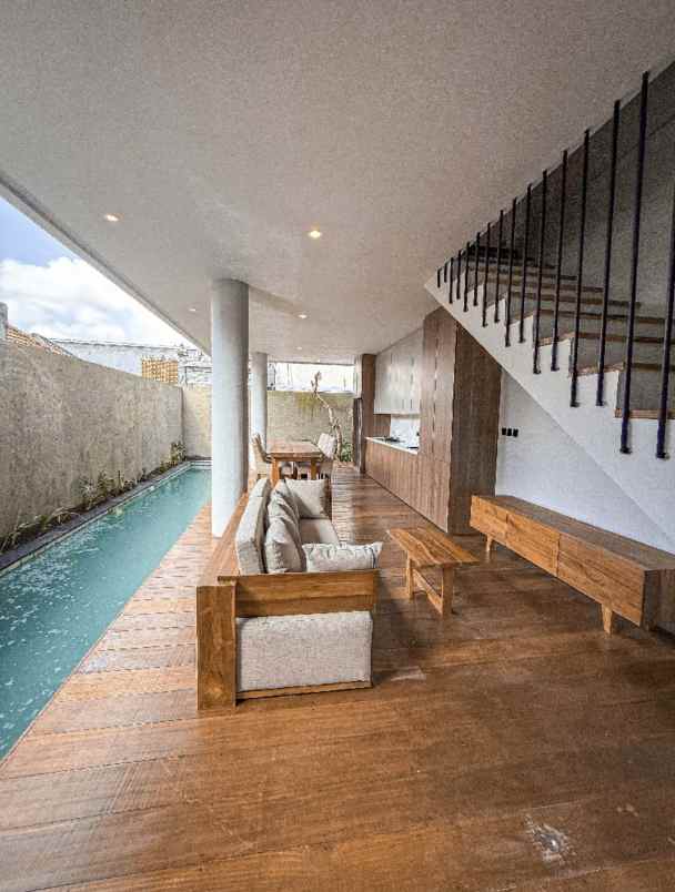 dijual villa jl uma sari dalung kec