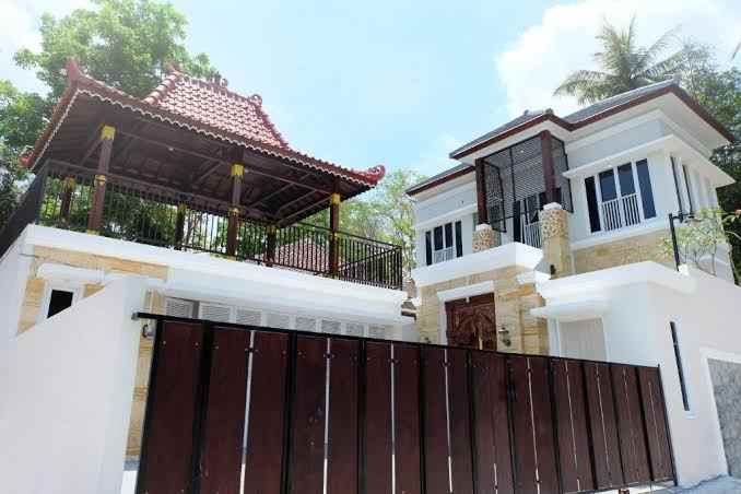 dijual villa kasihan