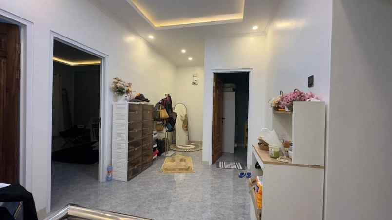 dijual villa lembang