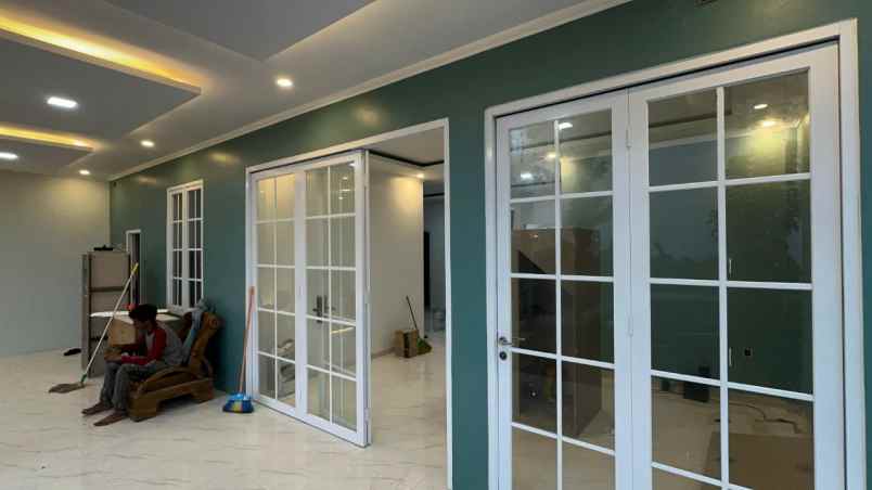 dijual villa lembang