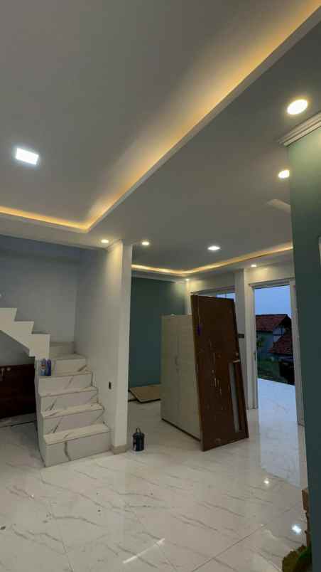 dijual villa lembang