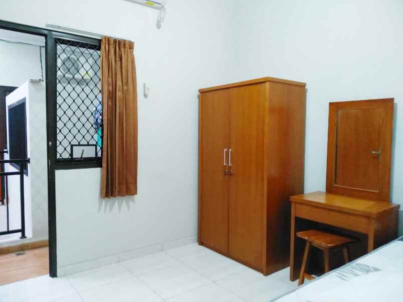 disewakan kost jl mampang prapatan xiv no